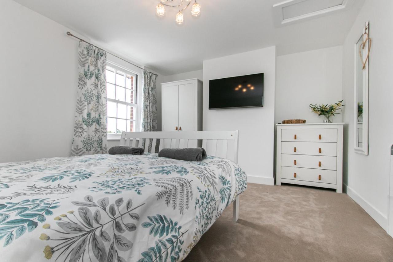 Mill Dam Lake House Saint Osyth ภายนอก รูปภาพ