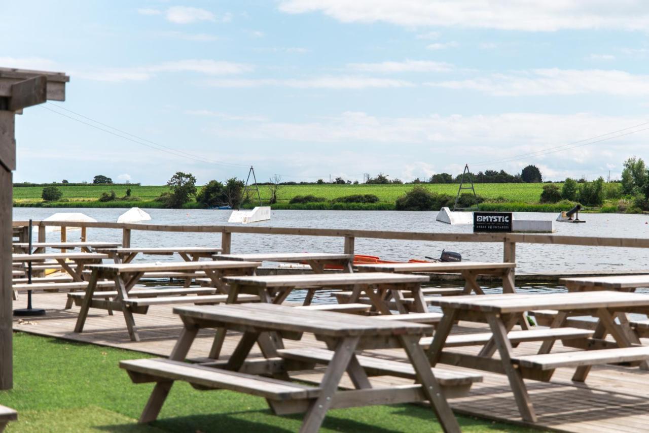 Mill Dam Lake House Saint Osyth ภายนอก รูปภาพ